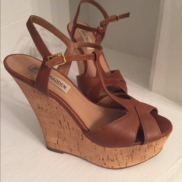 steve madden cognac wedges